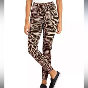INC INTERNATIONAL CONCEPTS
Tiger-Print Compression Leggings pants S